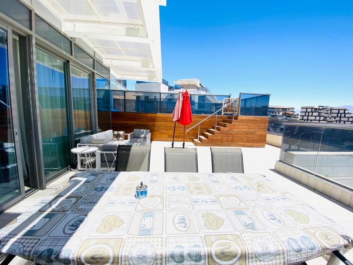 Stunning Penthouse With Sea Views And Private Heated Pool Apartment Eilat Bagian luar foto